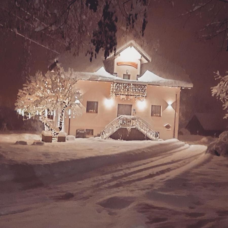 Hotel Rosengarten Tarvisio Exterior photo